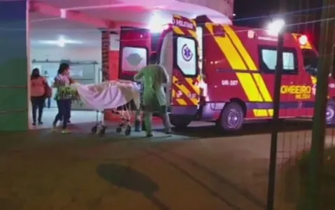 Adolescente é internado após sofrer infarto dentro de escola