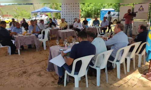 Amuvi discute pauta de projetos regionais; assista