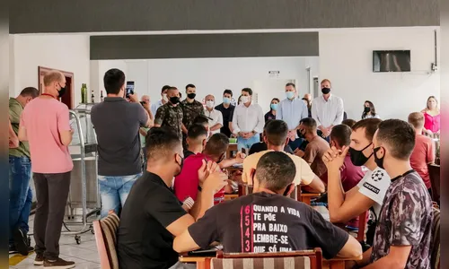 Apucarana encaminha militares para mercado de trabalho