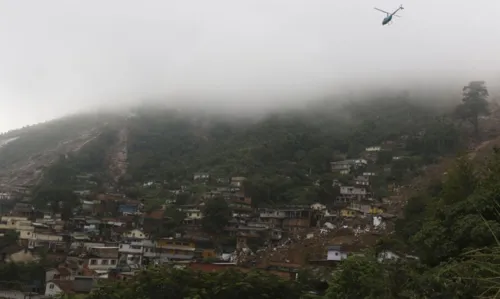 As áreas consideradas de risco, em Petrópolis, sob alerta, neste domingo (20)