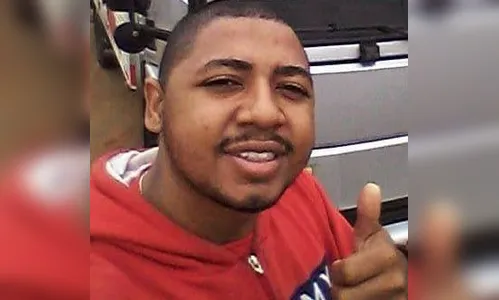 Cinegrafista morre após bater moto contra muro de concreto