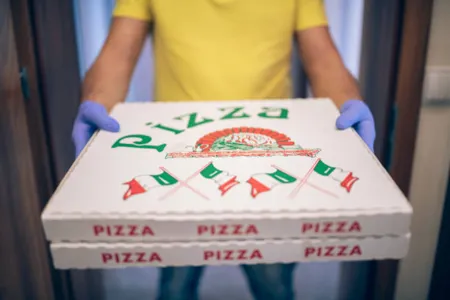 Entregador de pizza é vítima de estelionato em Apucarana