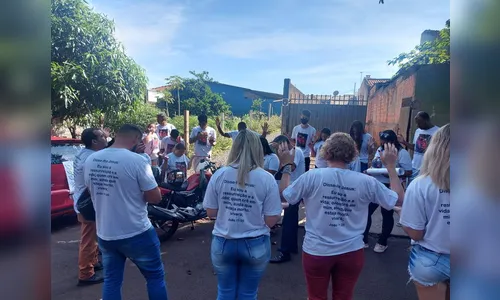 Família de Emerson Castilho realiza carreata pedindo justiça