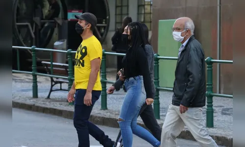 Governador sanciona lei que flexibiliza uso de máscaras