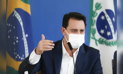 Governo do PR deve flexibilizar uso de máscaras neste mês
