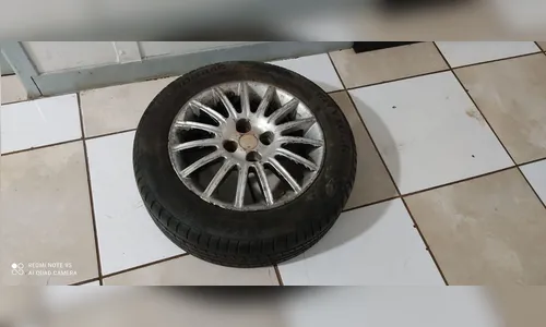 Homem é preso após furtar pneu em Apucarana