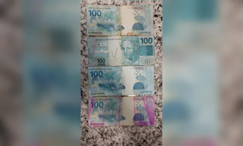 Homem recebe notas com manchas antifurto em caixa eletrônico