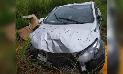Idoso morre após bater carro em duas árvores na PR-170