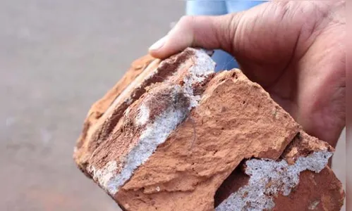 Enteado acerta tijolada na cabeça de padrasto, em Lidianópolis