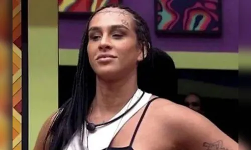 Linn briga com Eslô e Laís e alfineta: “Quem bate, esquece”