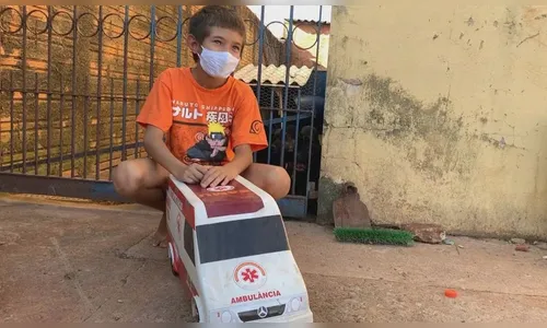 Menino de 11 anos faz primeiros socorros e salva a mãe