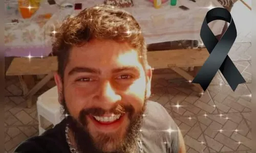 Motociclista de 30 anos morre após bater contra caminhão