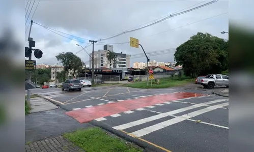 Motociclista morre ao se envolver em batida com trem no PR