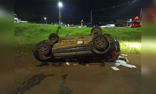 Mulher morre e quatro pessoas se ferem em acidente no PR