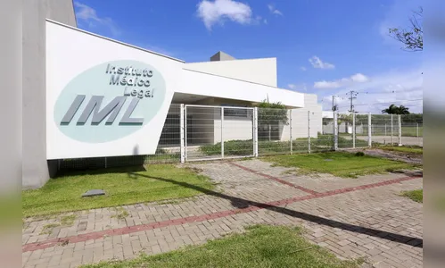 Taxista é encontrado morto dentro de carro em Maringá