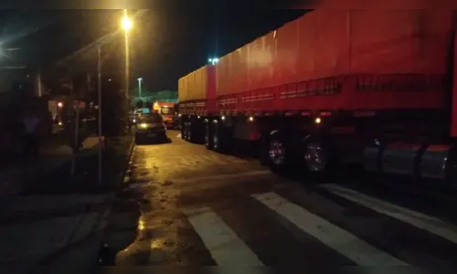 PR: Homem morre após se esconder da chuva embaixo de carreta