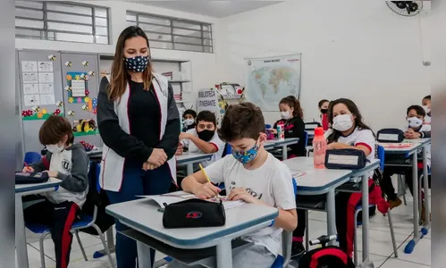 Prefeito encaminha projeto com novo piso do magistério