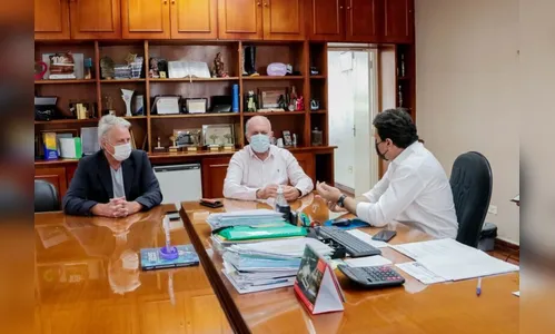 Prefeito recebe visita do Superintendente Estadual de interação social