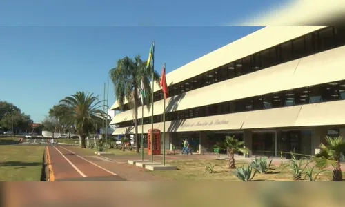 Prefeitura demite dentista que ficou 19 anos afastado