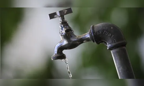 Queda de energia afeta abastecimento de água em Faxinal