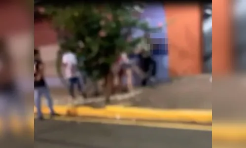Suspeito de roubo é agredido em Apucarana; vídeo
