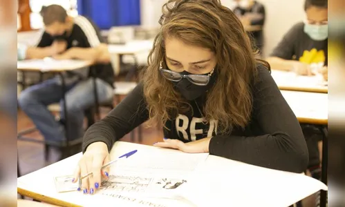 UEM terá vestibular para pessoas com deficiência no domingo