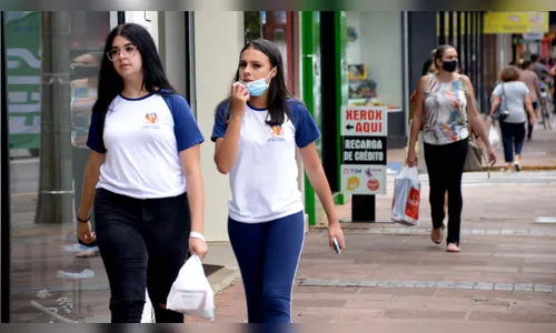 Uso de máscara deixa de ser obrigatório no Paraná