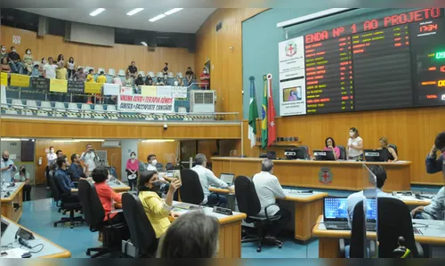 Vereadores aprovam ‘Covidão’; jurídico considera projeto ilegal