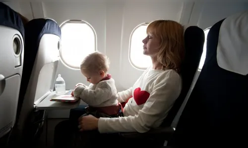 justiça decide que bebê de colo viaje de graça de avião