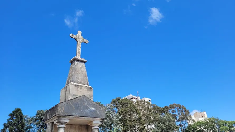 Falecimentos deste domingo (3) em Apucarana e região