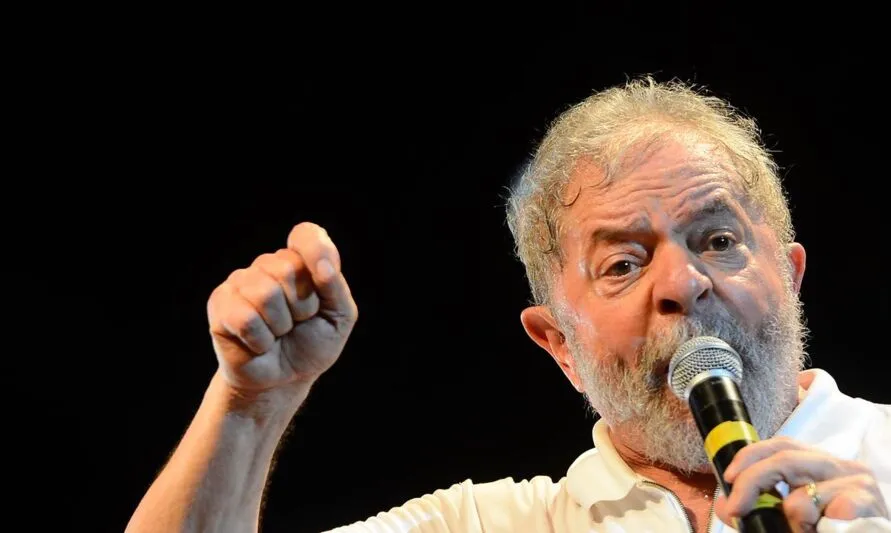 Lula diz que evitaria guerra na Ucrânia com cerveja