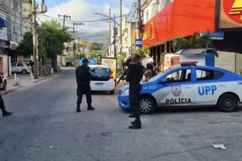 Menina de 9 anos é baleada no olho em favela do Rio