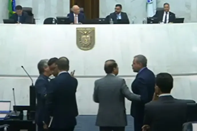 PR: Deputado diz que "nunca houve ditadura" e gera discussão