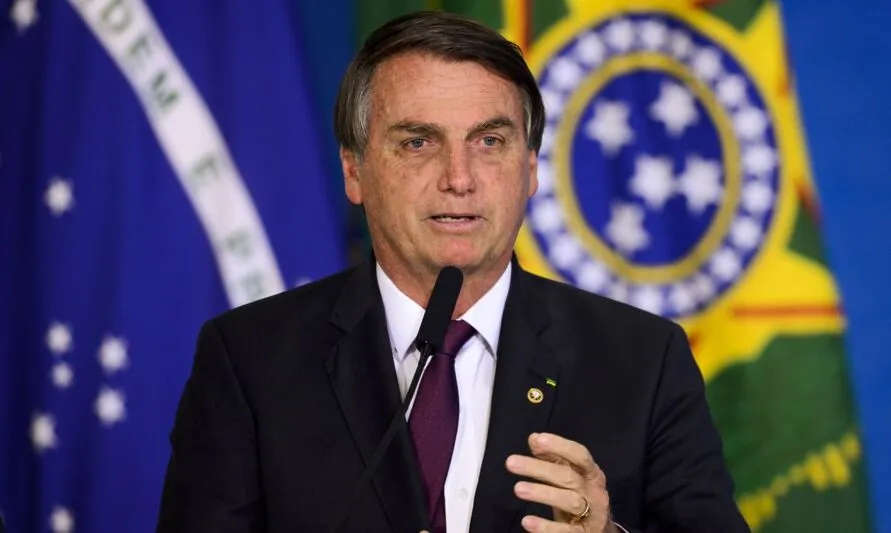 Reprovação da gestão Bolsonaro frente à pandemia cai