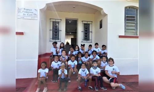 Alunos aprendem sobre a história da colonização de Apucarana