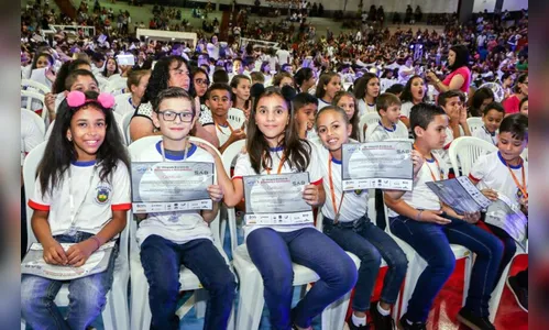 Alunos do município recebem Bolsa de Iniciação Científica