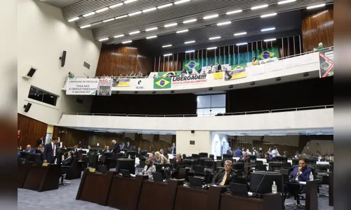 Avança projeto que proíbe 'passaporte da vacina' no PR