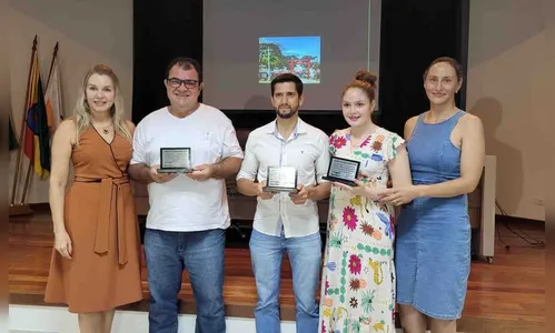 Comtur entrega premiação do concurso Descubra Ivaiporã