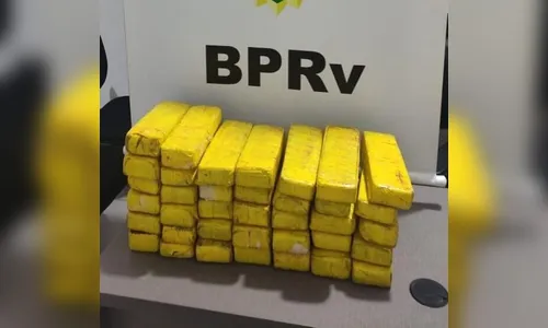 Mulher de 22 anos  é presa  com 37 quilos de maconha no PR