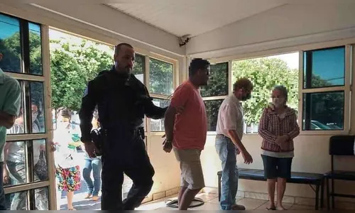 Família é presa suspeita de matar criança queimada em ritual