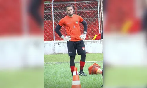 Goleiro Edson Muniz acerta com o Apucarana Sports