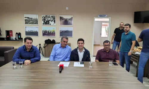 Guto Silva confirma em Faxinal que é pré-candidato ao Senado