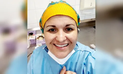Homem leva filhos para escola com mulher morta no bagageiro