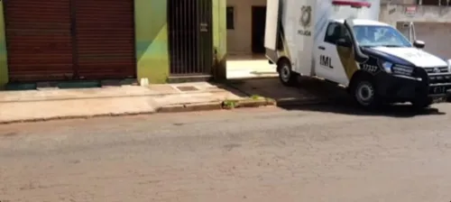 Homem mata esposa e informa crime pelo advogado