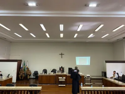Homem que tentou matar mulher vai para o semiaberto