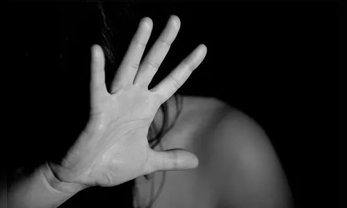 Mulher é agredida com coronhadas na cabeça pelo ex-companheiro