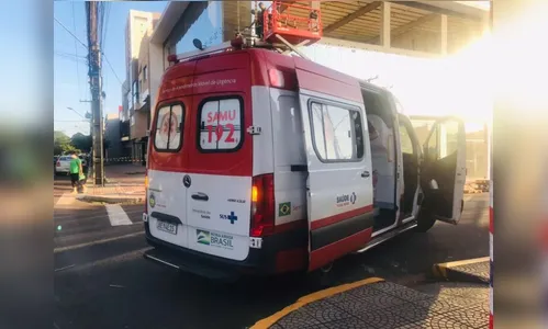 Jovem motociclista fica ferido após acidente em Apucarana