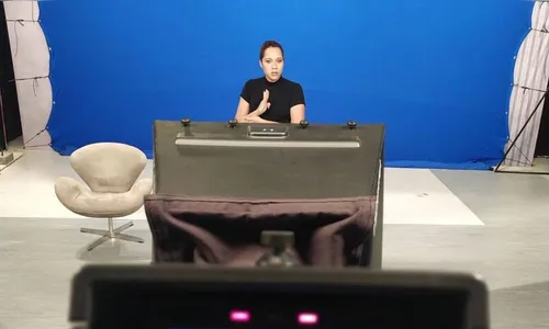 Lei que reconhece Língua Brasileira de Sinais faz 20 anos