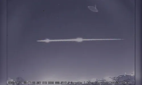 Meteoro 'explode' 2 vezes e deixa rastro no céu de Sorocaba