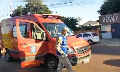 Motocicletas colidem e duas pessoas ficam feridas